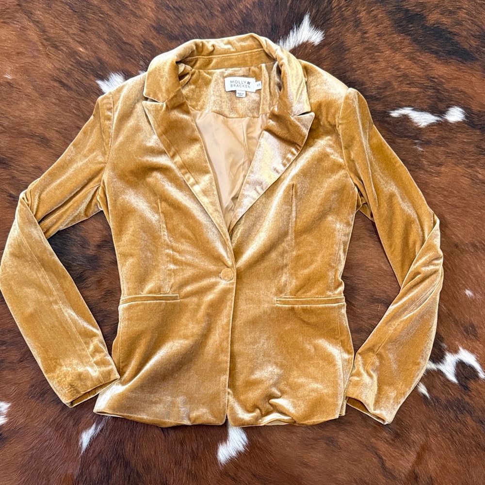 Molly Bracken Savannah 7s Velvet The Belvedere Blazer